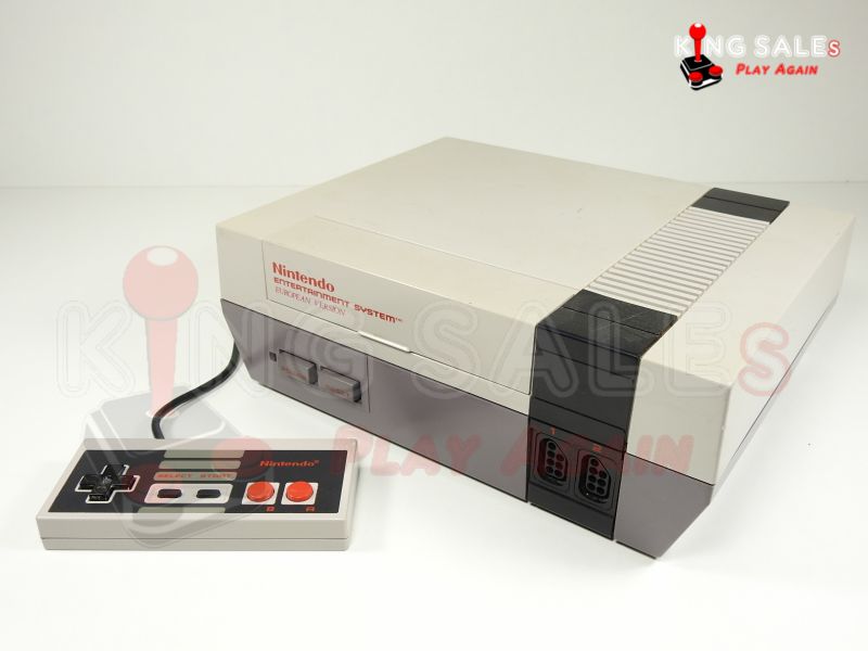 Nintendo NES Videospielkonsole von vorne mit Controller