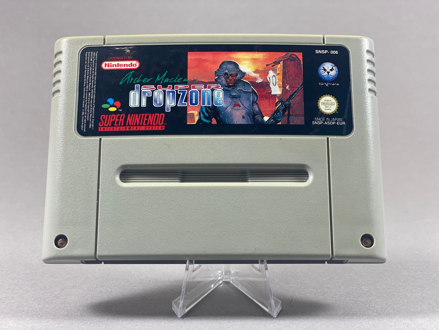 Super Nintendo Videospiel Archer Macleans Super Dropzone Modul von vorne