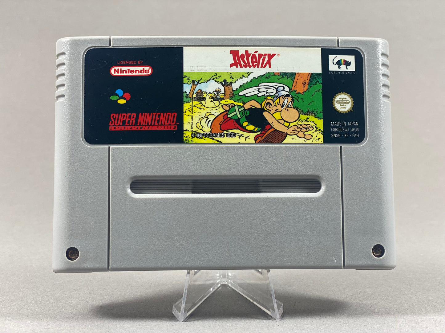 Super Nintendo Videospiel Asterix Modul von vorne