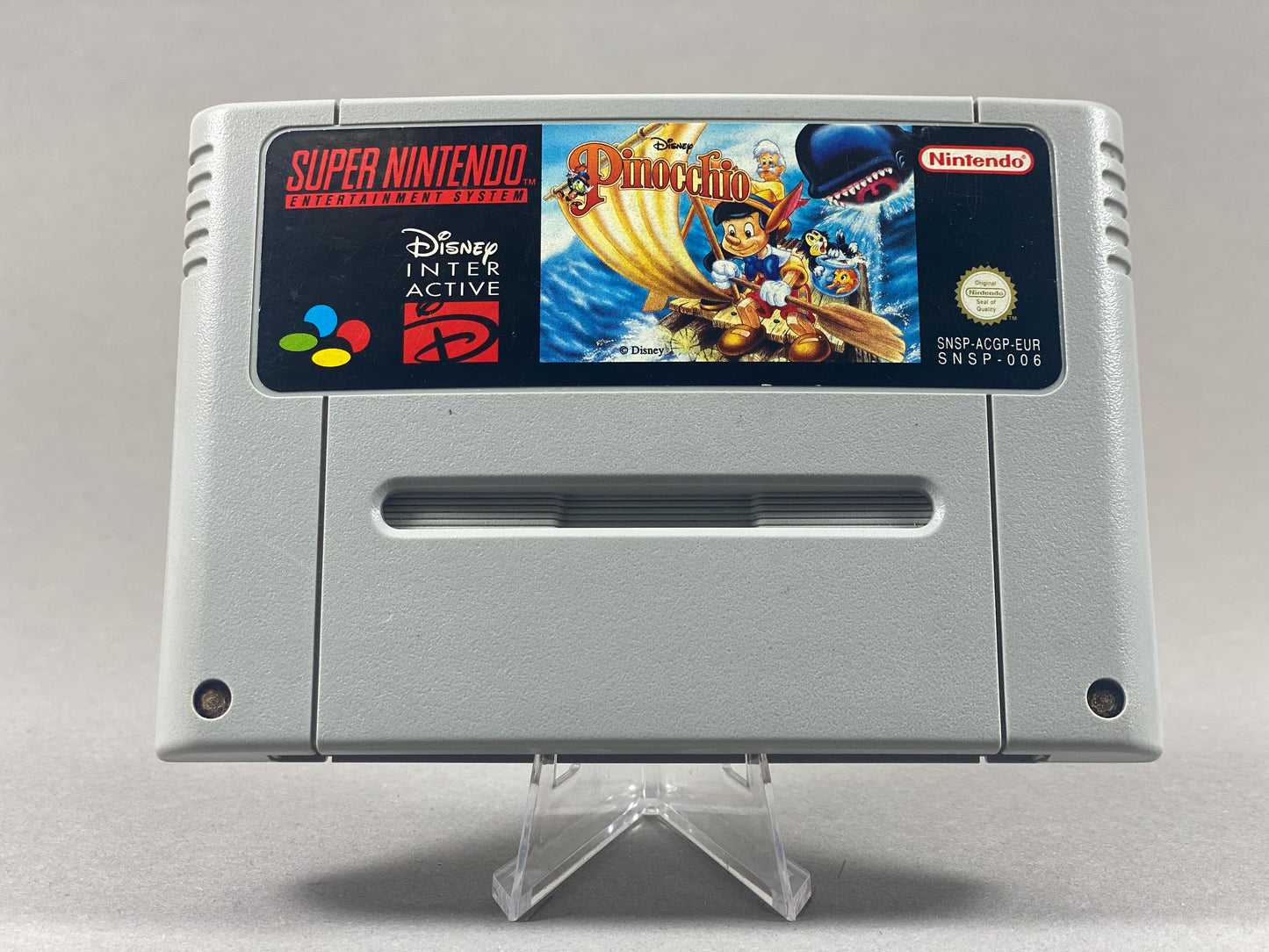 Super Nintendo Videospiel Disneys Pinocchio Modul von vorne