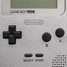 Game Boy Pocket Videospiel Konsole silber von vorne