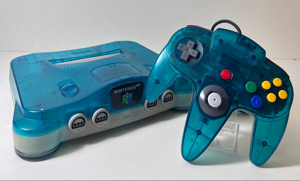 Nintendo 64 Spielkonsole Clear Blue mit einem Controller