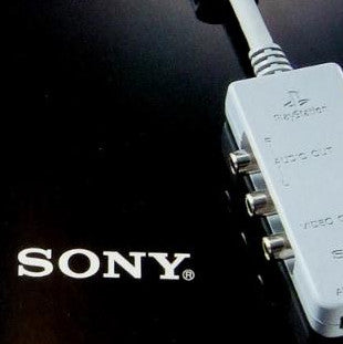 PlayStation AV-Adapter OVP offen