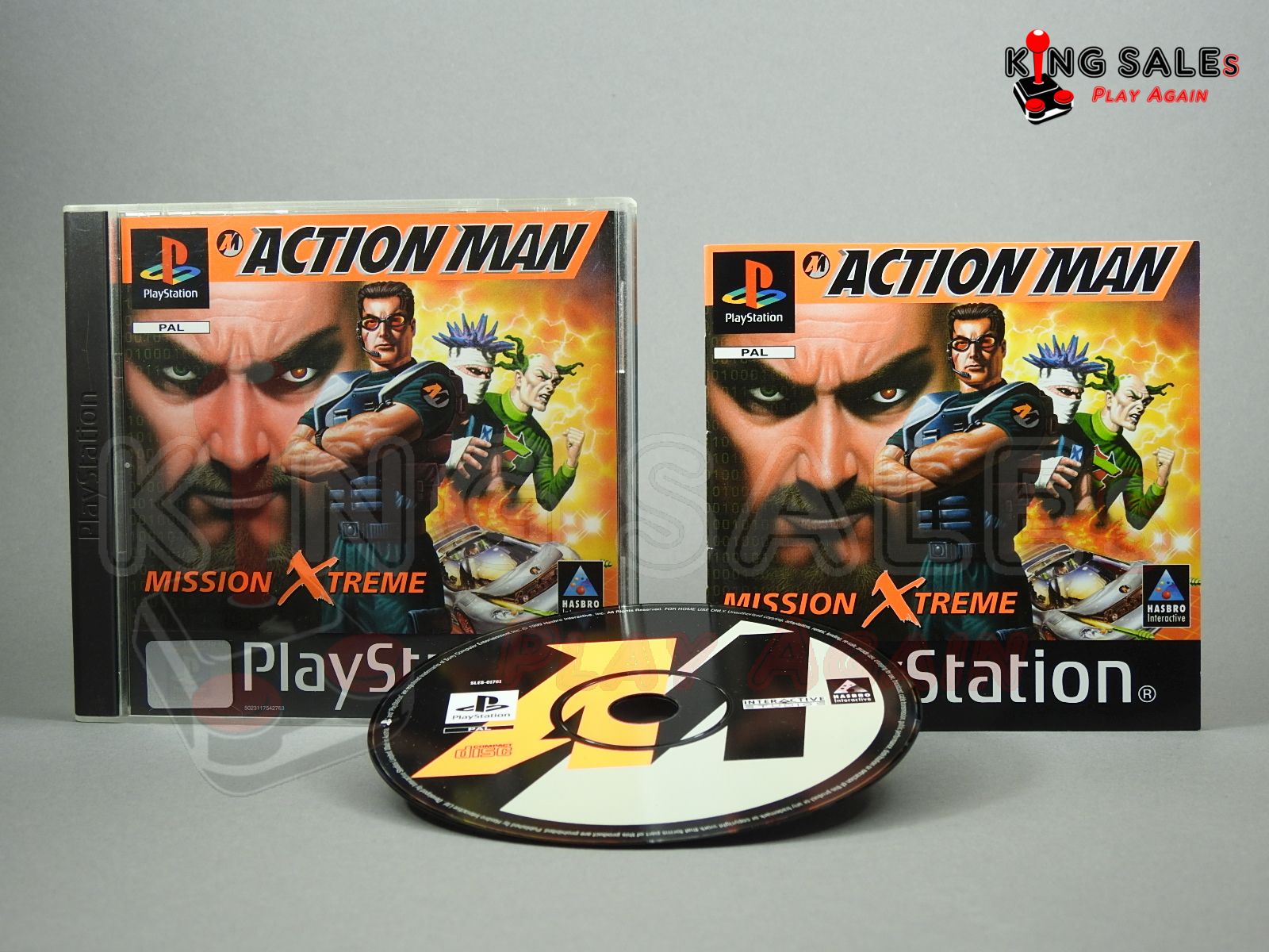 PlayStation Videospiel Action Man offen mit Anleitung und Disc