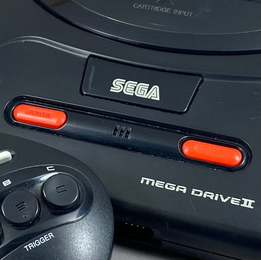 Sega Mega Drive 2 Konsole mit Controller