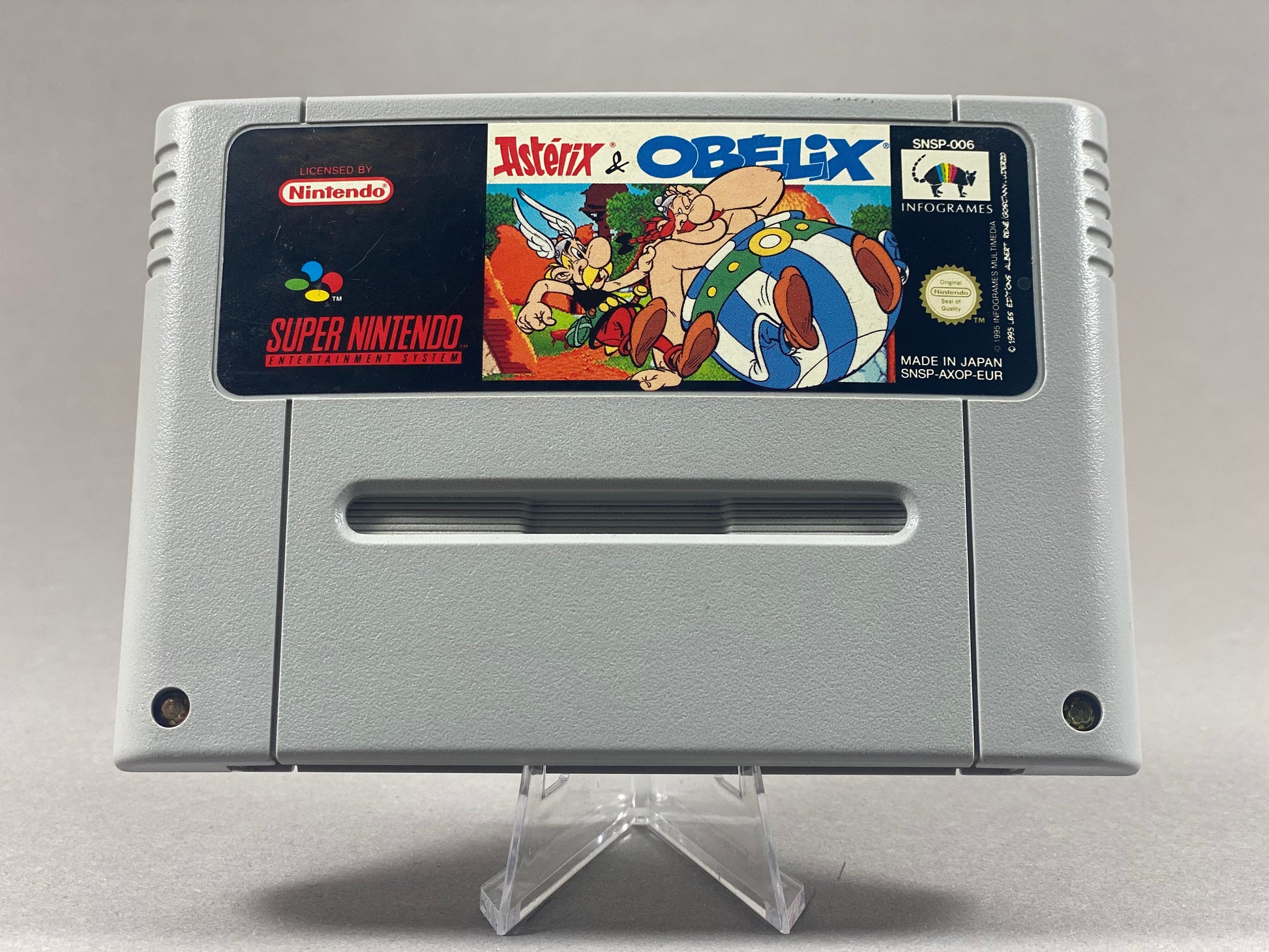 Super Nintendo Videospiel Asterix & Obelix Modul von vorne in gutem Zustand