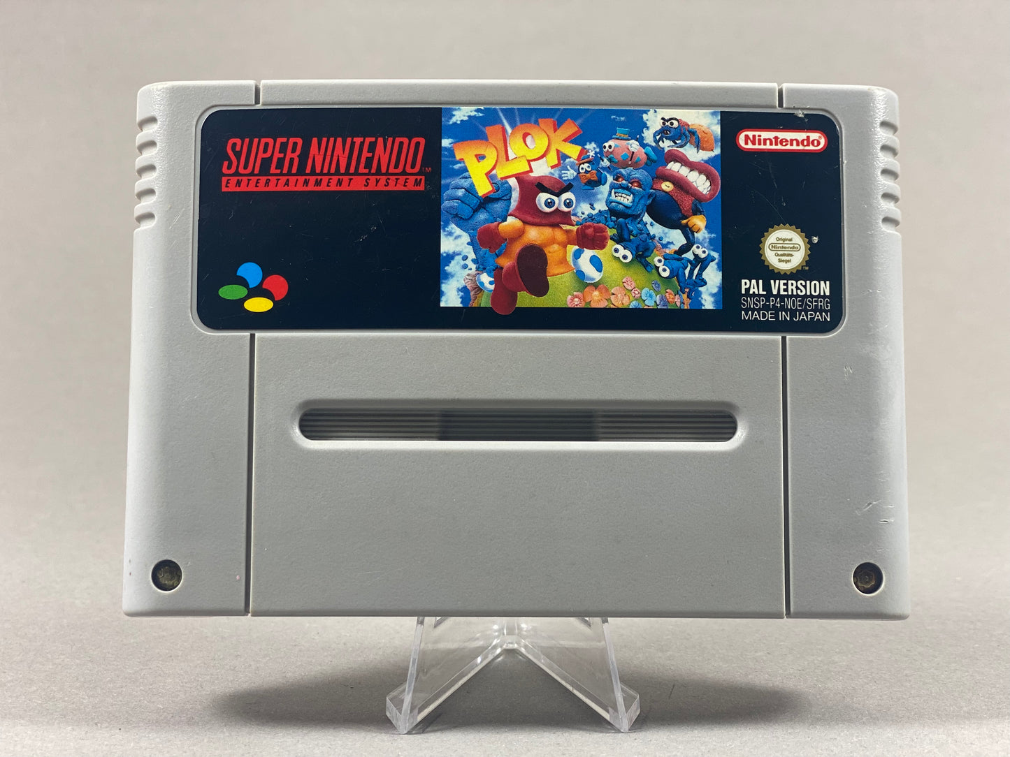 Super Nintendo Videospiel Plok Modul von vorne